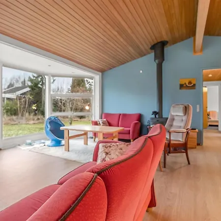Odstanus - 575m From The Sea By Interhome