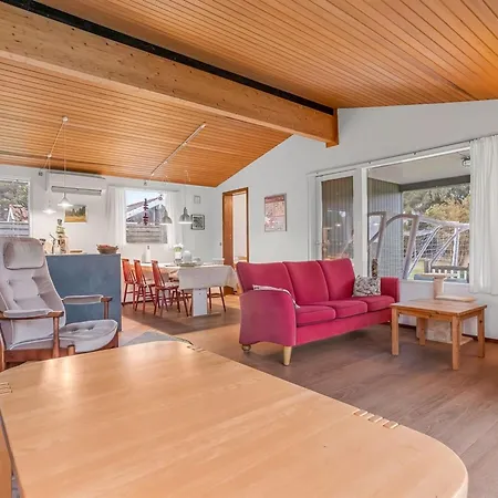 Feriehus Odstanus - 575m From The Sea By Interhome Bøtø By